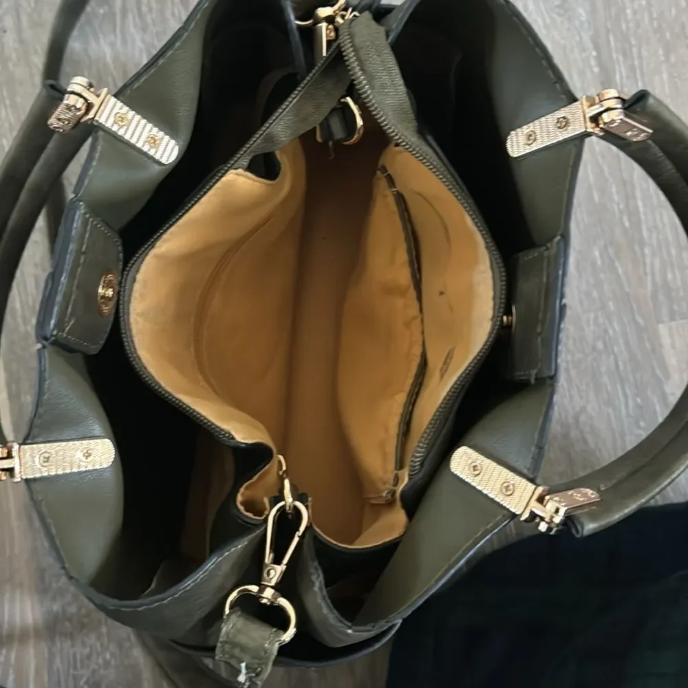 Leather-Like Purse - Picture 5 of 10